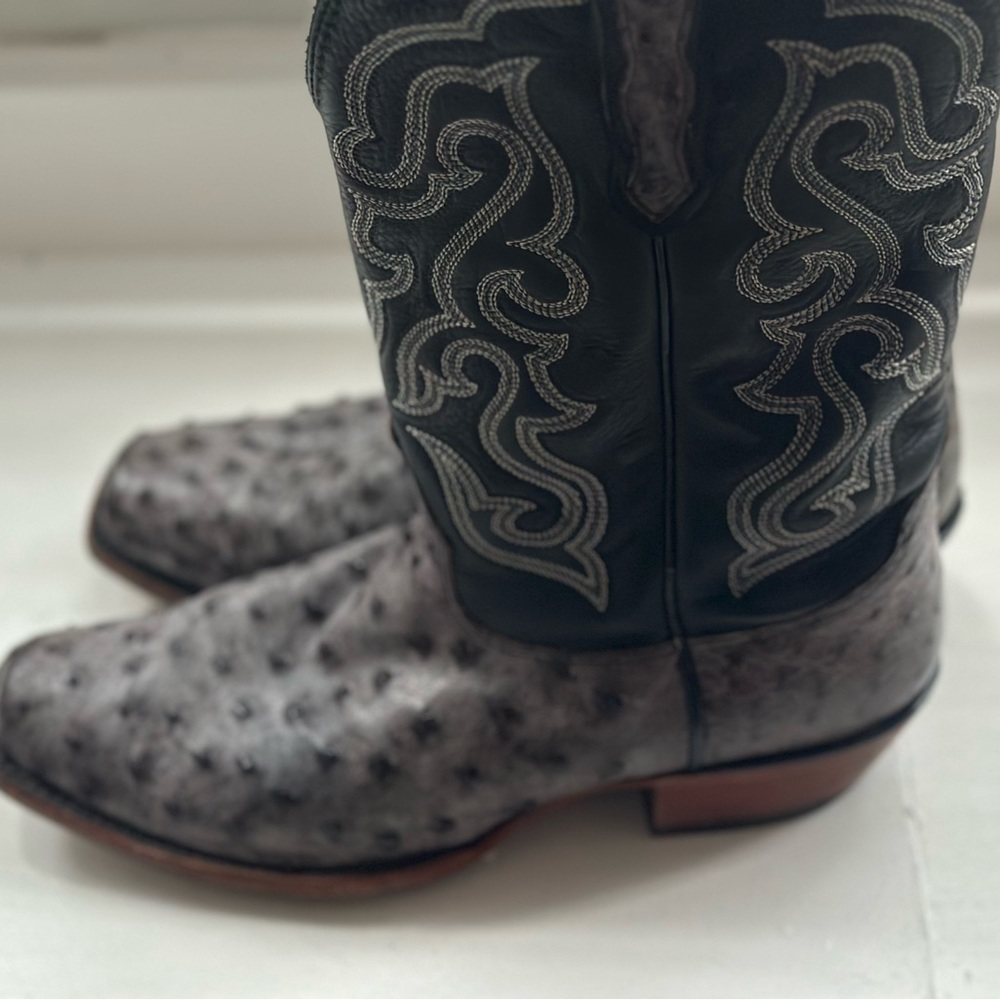 Men’s ostrich boots gray